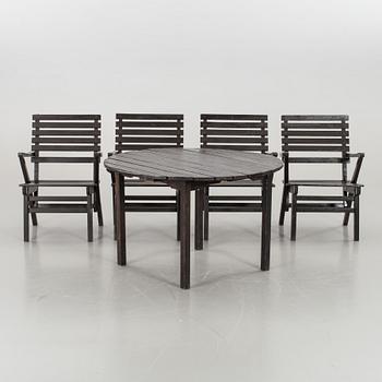 CARL MALMSTEN, garden furniture 'Bergshamra', four chairs and a round table. Mid 20 th century.