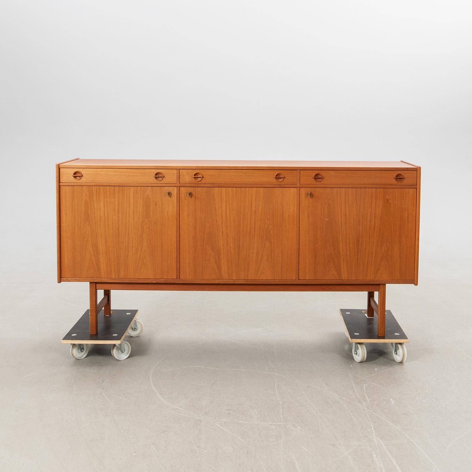 Tage Olofsson sideboard för Ulferts Tibro 1960-tal.