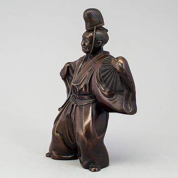 SKULPTURER, två stycken, brons. Japan, Meiji (1868-1912). Signerade.