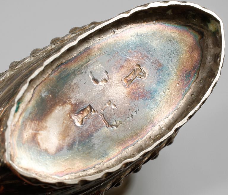 PARTI SILVER, 16 delar, mestadels Sverige, 1800-talets andra hälft samt 1900-tal, vikt exklusive glas ca 788 gram.