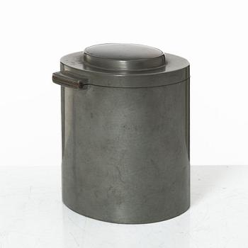 Estrid Ericson, burk, Firma Svenskt Tenn, Stockholm, 1952.