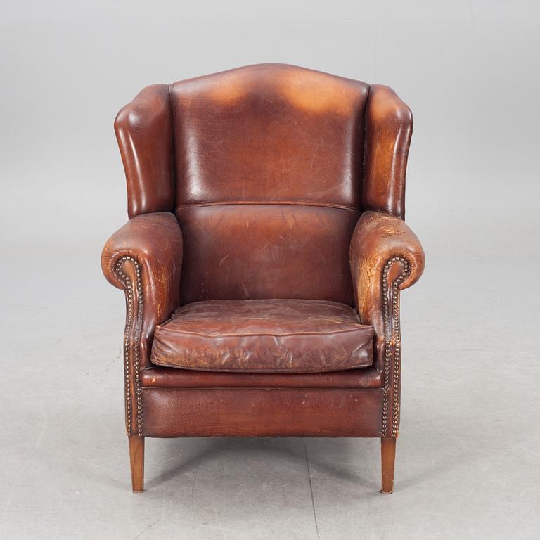 ÖRONLAPPSFÅTÖLJ, 1900-talets andra hälft.