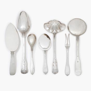 Serveringsbestick, silver, 7 st, varierande modeller, Sverige, Norge, & Danmark, mestadels 1900-tal.