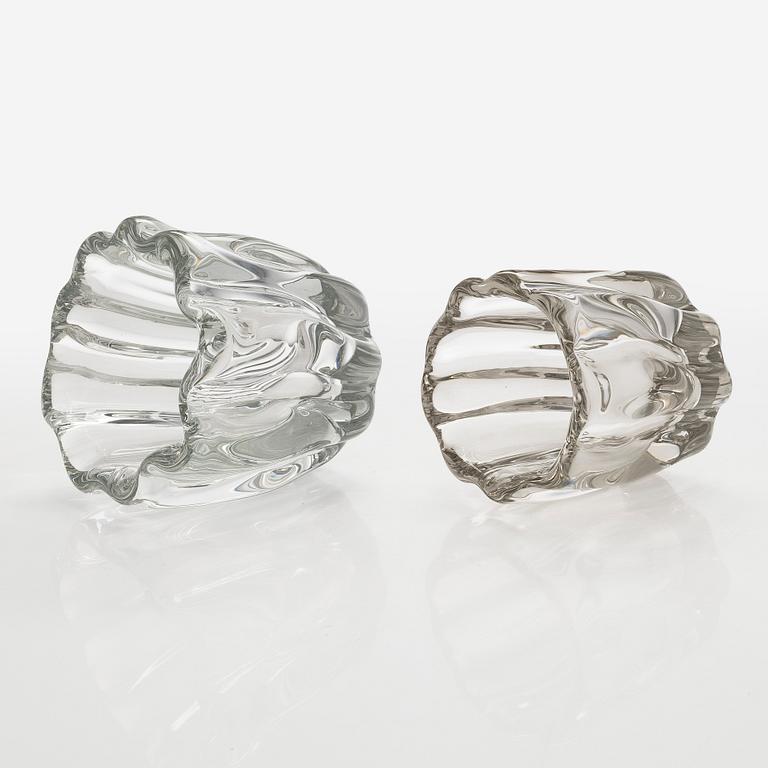 Tapio Wirkkala, vaser, 2 st, "Kalvolan kanto" (Stubbe), signerade Tapio Wirkkala 3241.