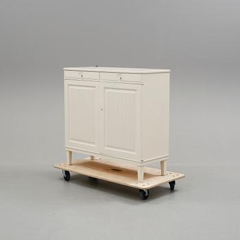 SKÄNK, 'Herrgården', Carl Malmsten för Bodafors, formgiven 1963.