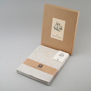 DUK, linnedamast, "Dolmen", Fergusons Irish Linen. 183 x 229 cm.