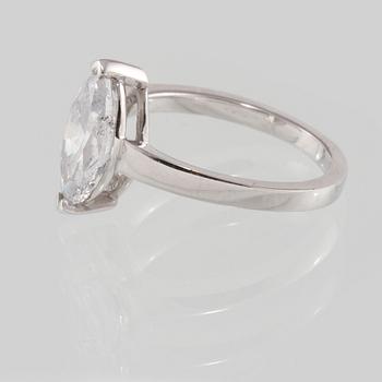 RING, 18K vitguld med navetteslipad diamant, ca 2.14 ct. Vikt 4.4 g.