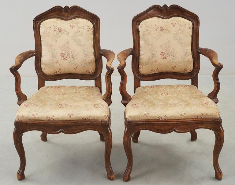 KARMSTOLAR, ett par, mahogny, Europa, nyrokoko, 1800/1900-tal.