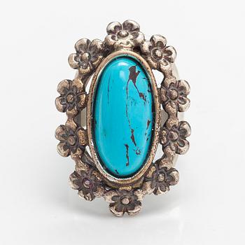 Jorma Laine, A silver ring "Lemmikki" with a turquoise. Turun Hopea, Turku.