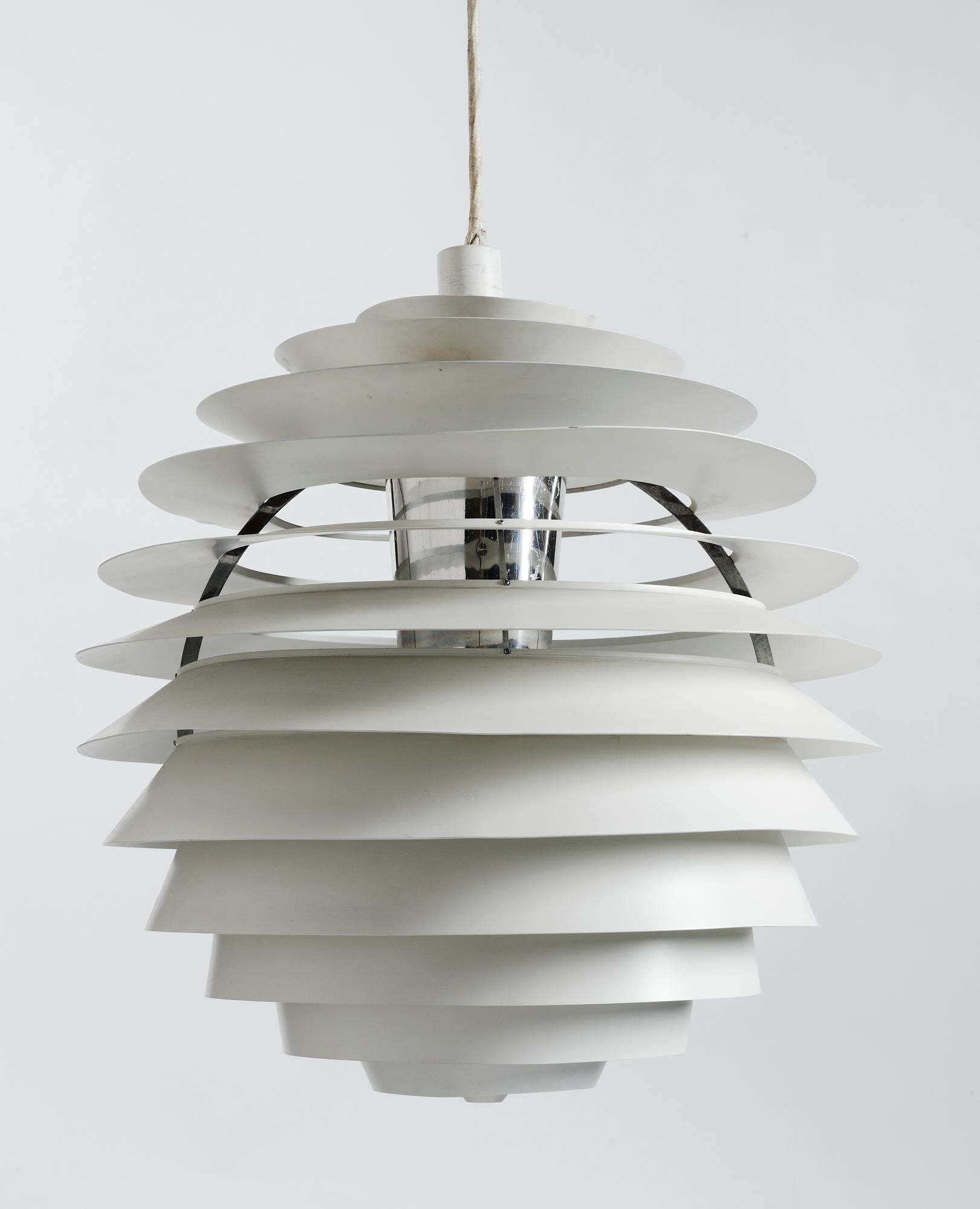 TAKARMATUR, "Louvre", Poul Heningsen för Louis Poulsen, Danmark. Diam 60.