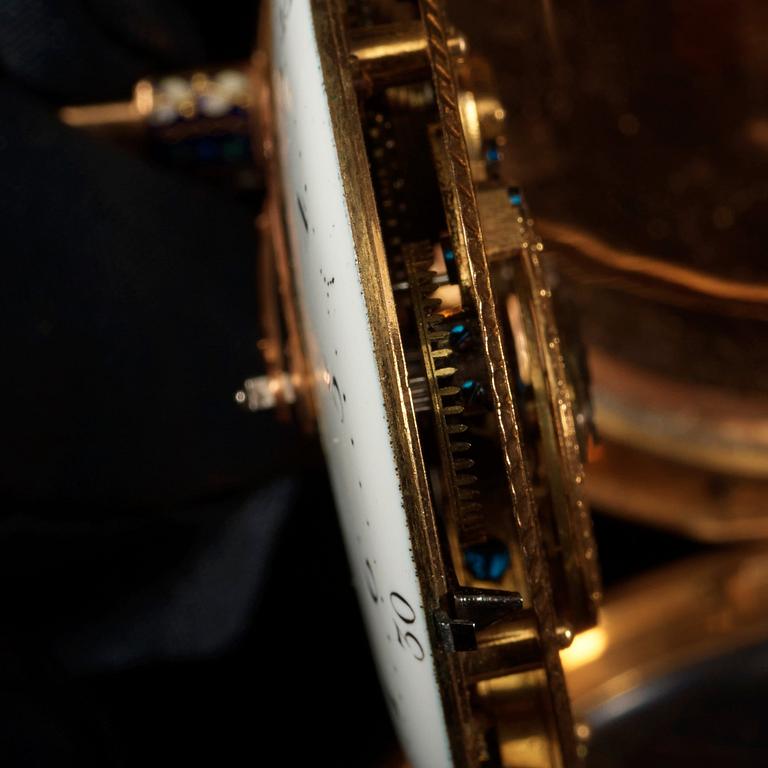 FICKUR, guld, emalj, pärlor samt pastestenar, märkt: "Breguet, Paris", sannolikt 1700-talets slut.