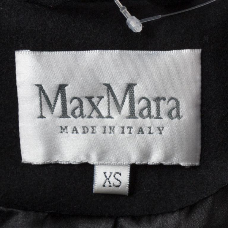 JACKA / CAPE, Max Mara.