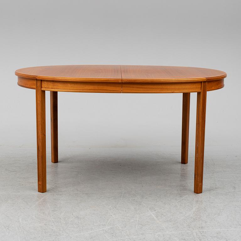 BERTIL FRIDHAGEN, a 'Sörgården' walnut table.