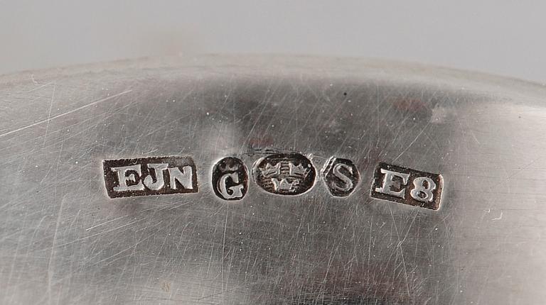 SKÅL SAMT FAT, silver. Vikt ca 210 g.