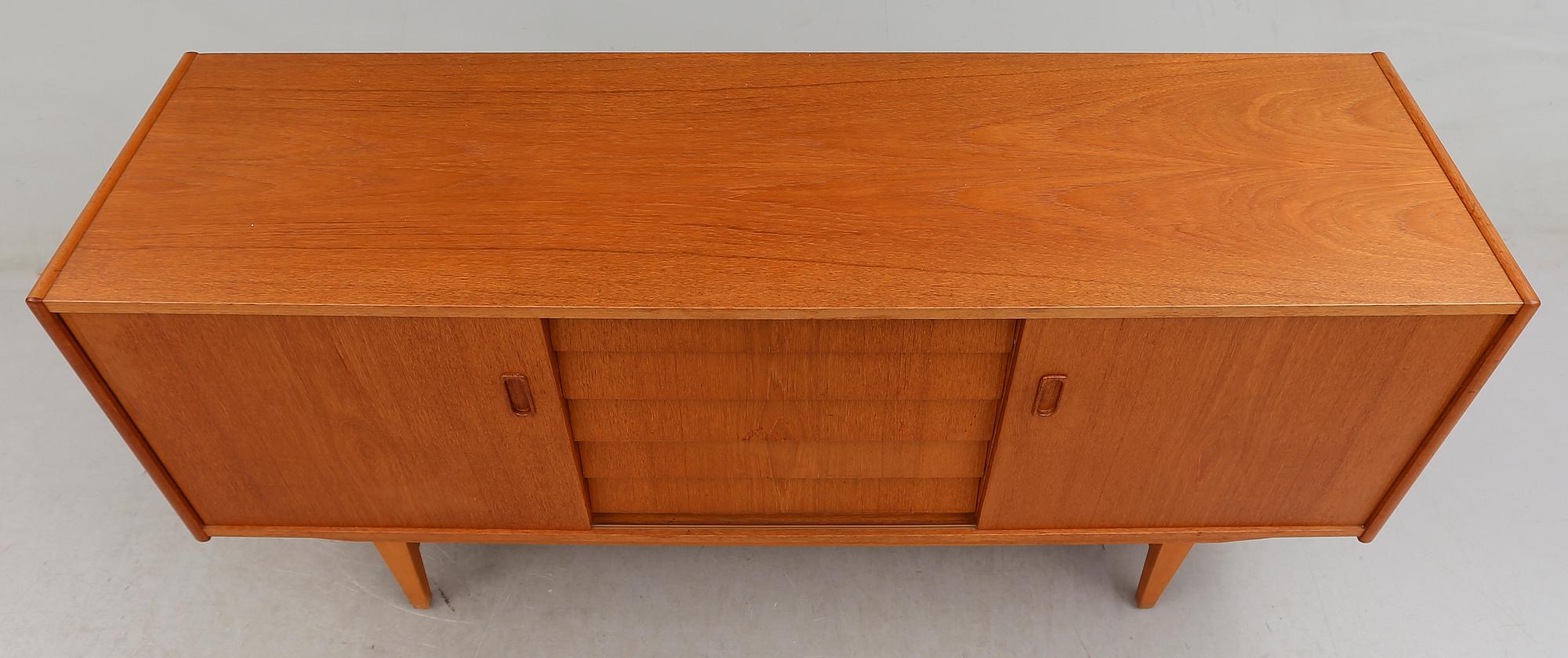 SIDEBOARD, 1900-talets andra hälft.
