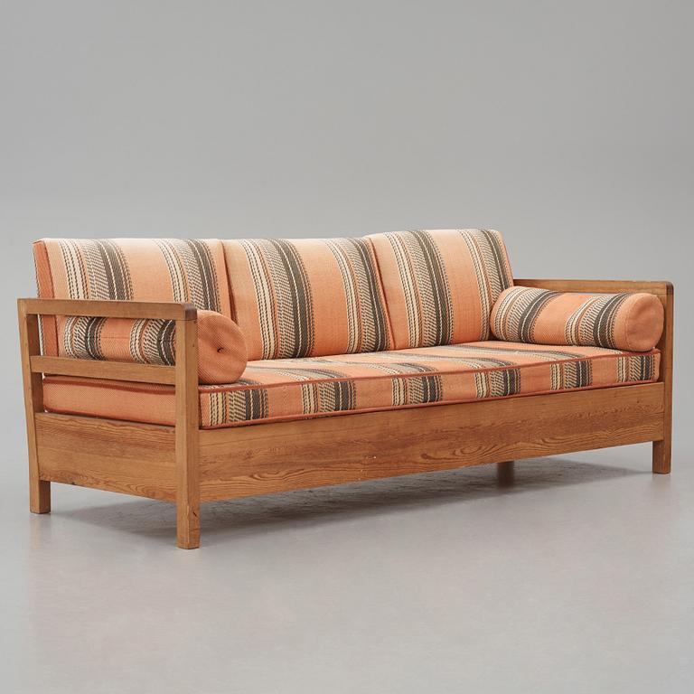 Axel Einar Hjorth, soffa, "Sport", Nordiska Kompaniet, 1930-tal.