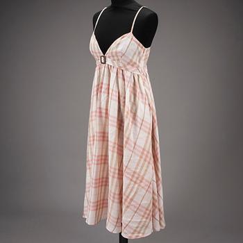 KLÄNNING, Burberry.