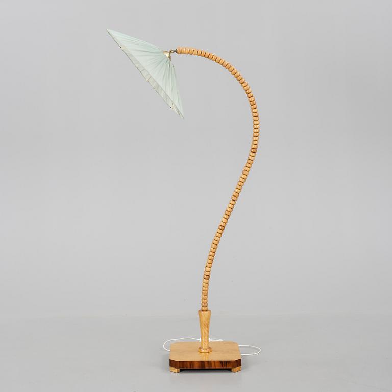 GOLVLAMPA, 1940-tal.