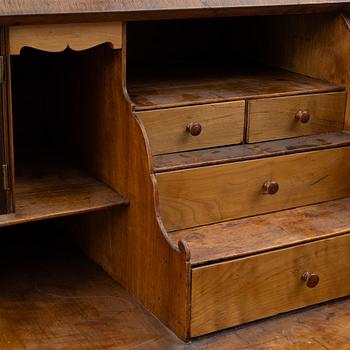 Sekretär, tillskriven Jonas Hultsten (mästare i Stockholm 1773-94), Gustaviansk.