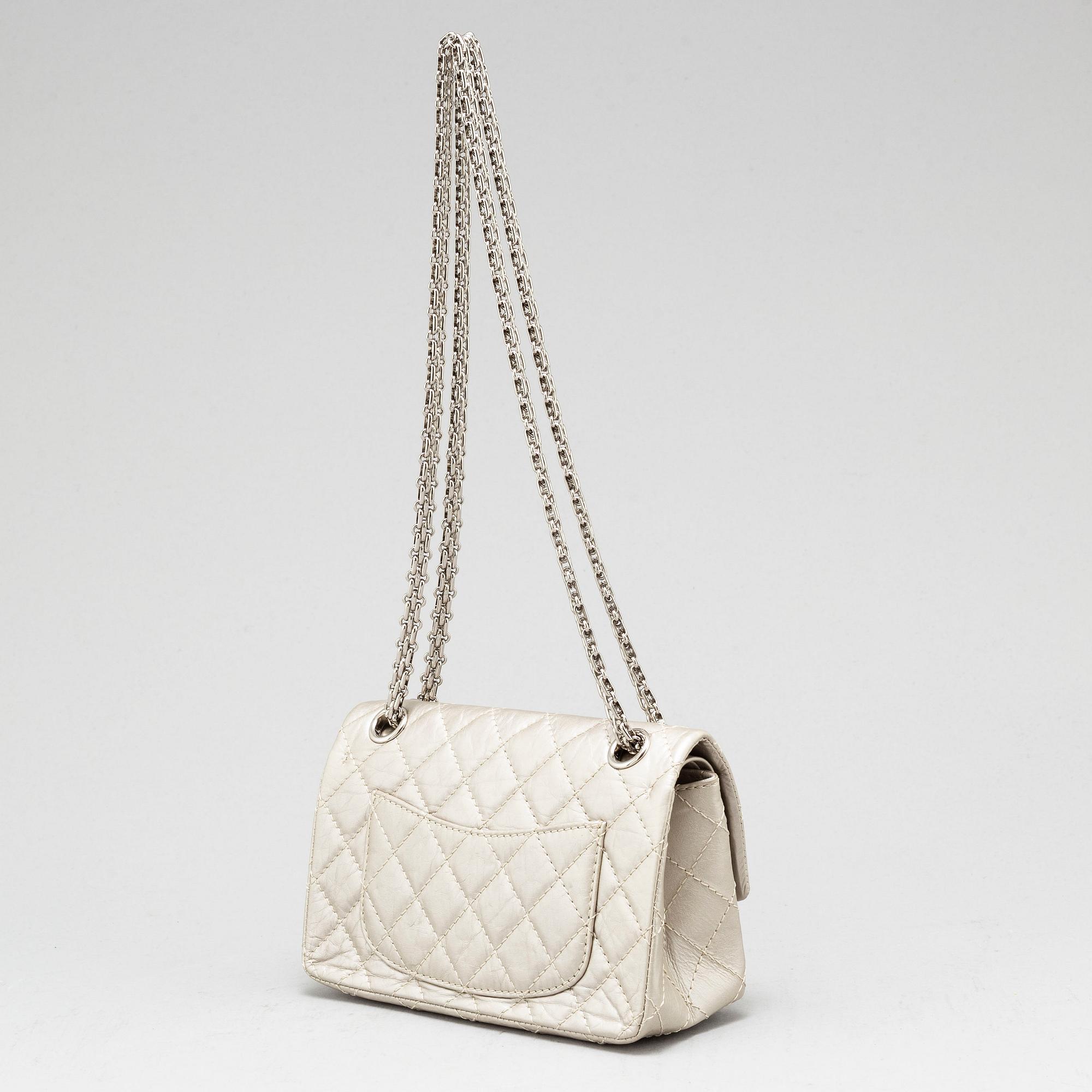 CHANEL, väska, modell "2.55".