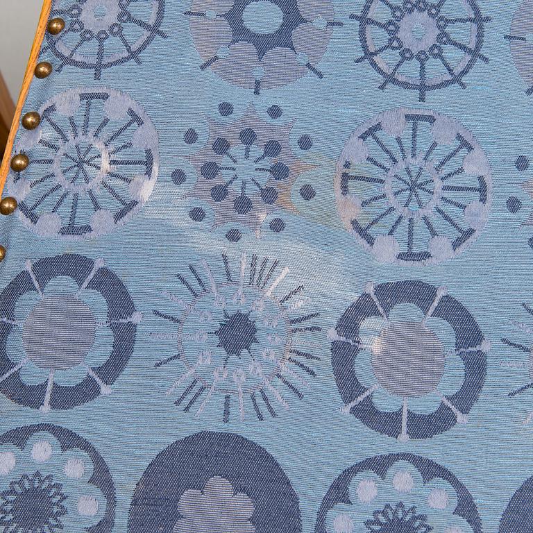 YRJÖ BLOMSTEDT, BORD OCH SEX STOLAR. Formgivna av Yrjö Blomstedt, 1902.