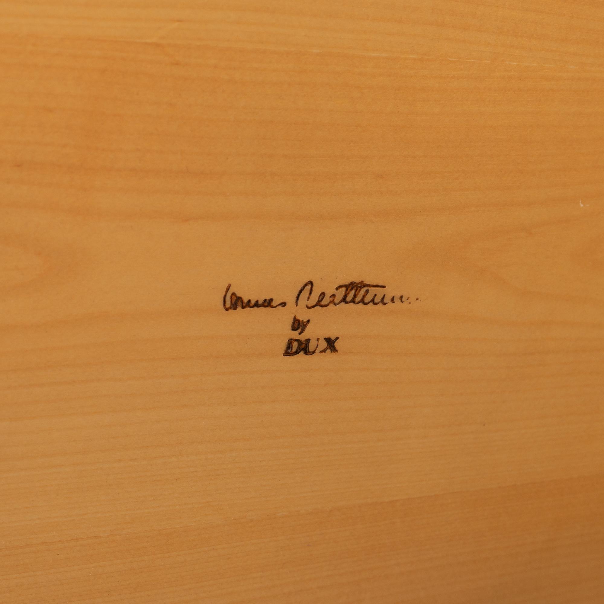 Bruno Mathsson, sidobord, ett par "Annika" för DUX, 1900-talets andra hälft.