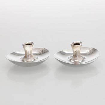 Tapio Wirkkala, ljusstakar ett par, silver, Hopeatehdas Helsinki 1956.