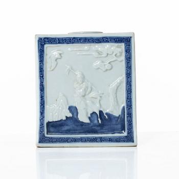 Tedosa, porslin. Qing dynastin, 1800-tal.