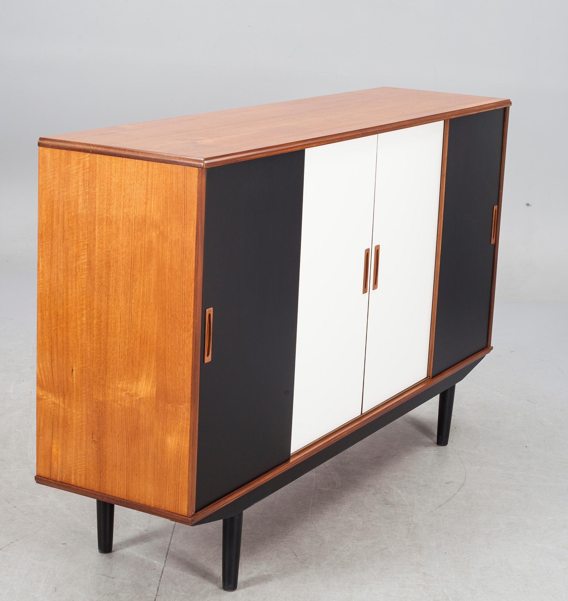 SIDEBOARD, 1900-talets andra hälft.