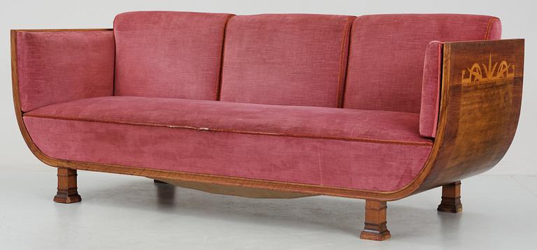 An Eric Chambert sofa/daybed, Chamberts Möbelfabrik, Norrköping 1930's.