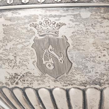 Carl Fredrik Carlman, sockerskål med lock, silver, sengustaviansk stil, Stockholm, 1904.