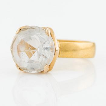 Ring, 23K gold with rock crystal.