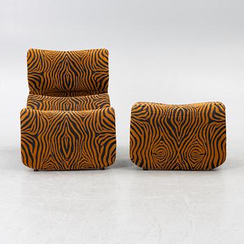 Jan Ekselius, fåtölj med fotpall, "Etcetera", JO Carlssons Möbelindustri, Vetlanda, 1970-tal.