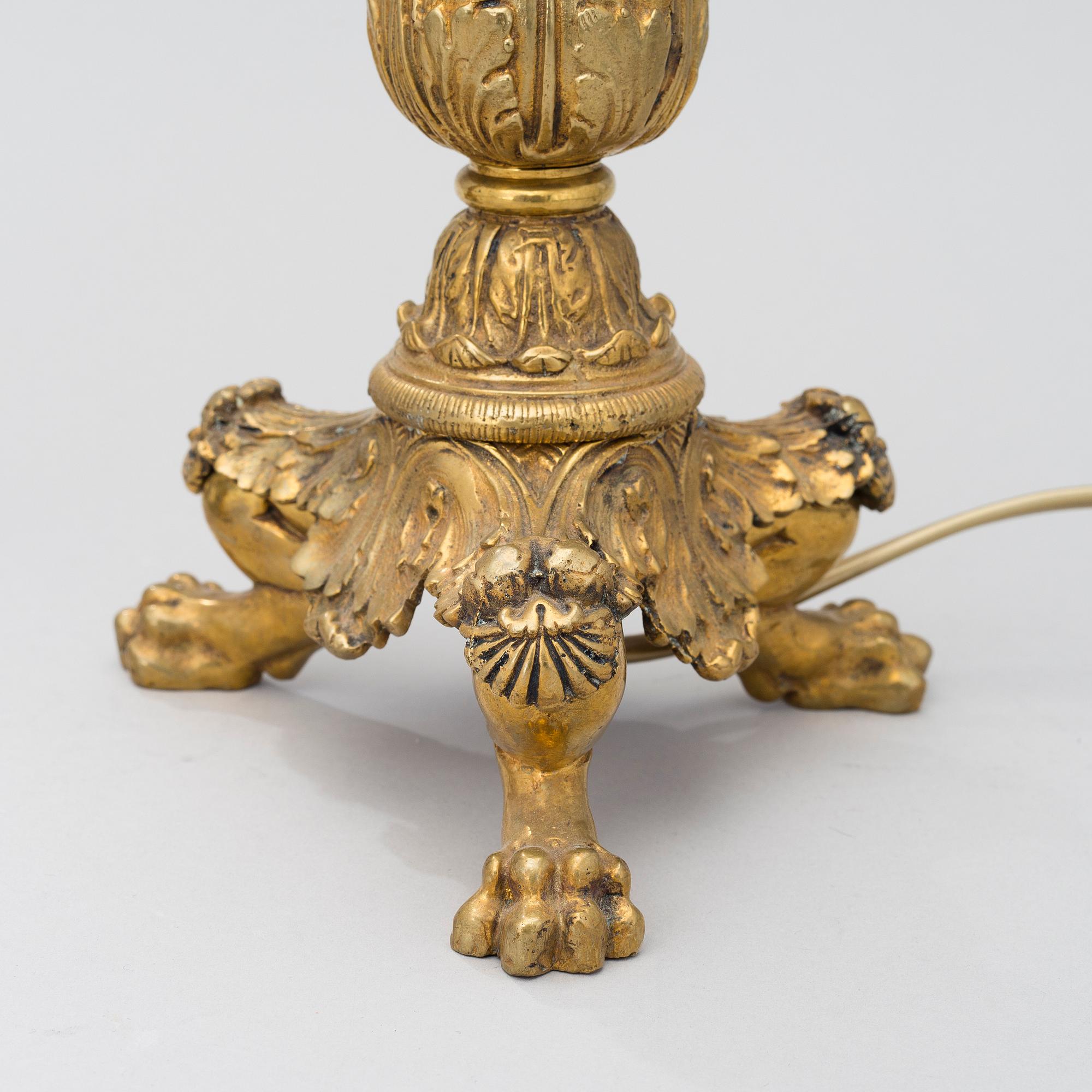 RANSKALAINEN PÖYTÄVLAISINPARI, pronssia, 1800-luku.