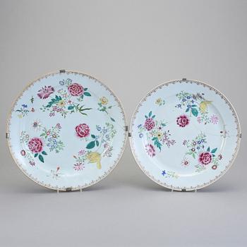 FAT, två st, porslin, Qianlong, Kina 1700-tal.