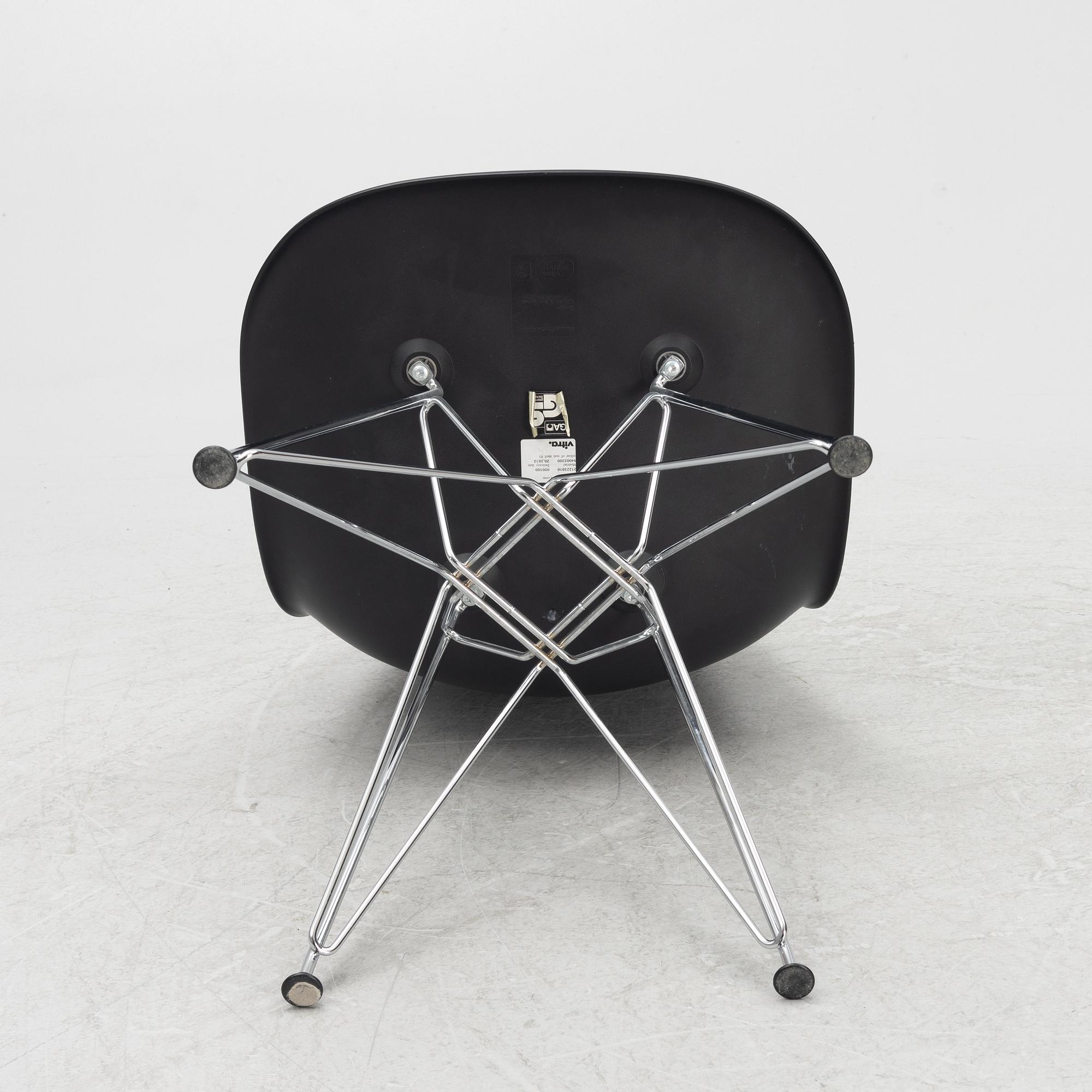 Charles & Ray Eames, stol, "Plastic Chair DSR", Vitra, 2010.