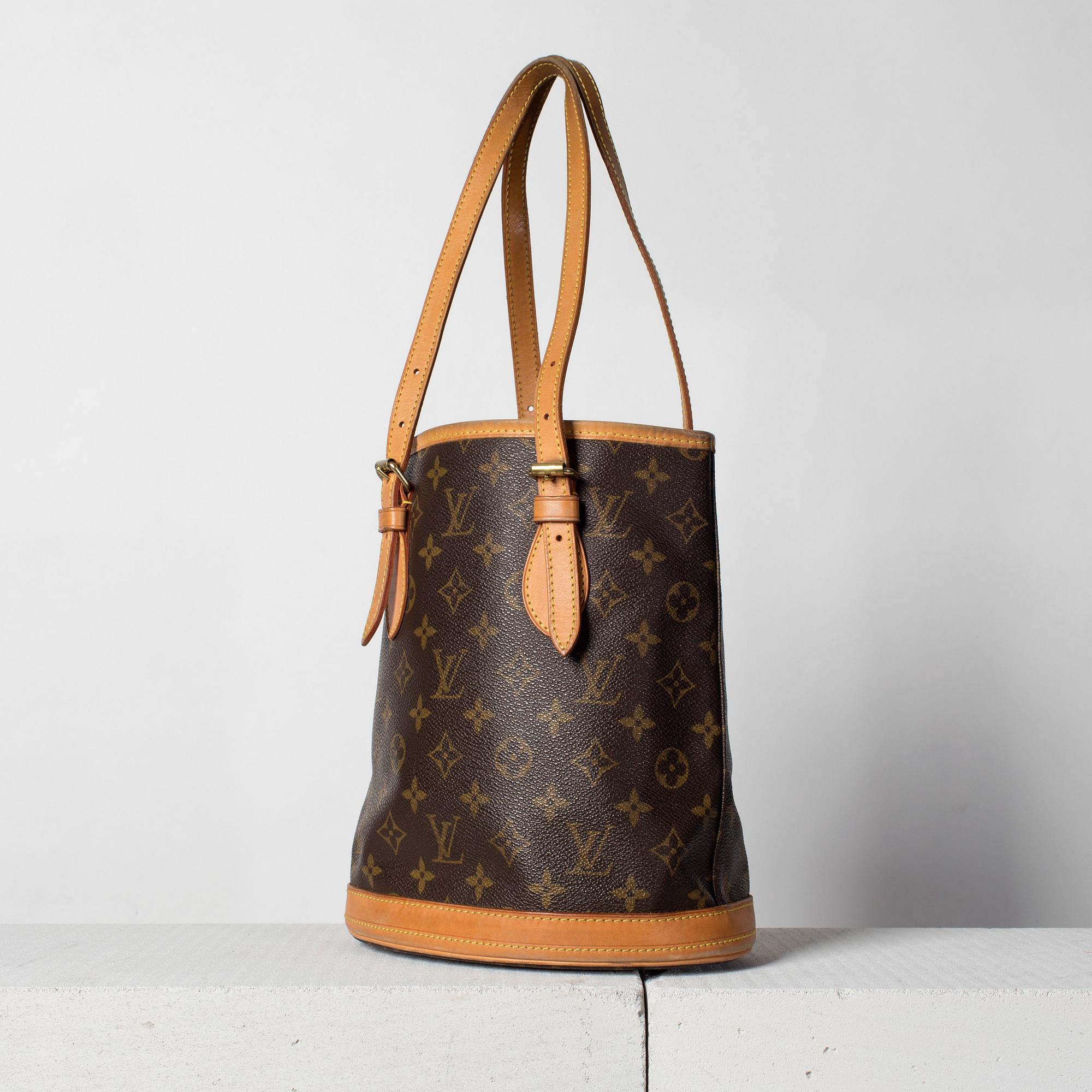 VÄSKA, "Petit Bucket", Louis Vuitton.