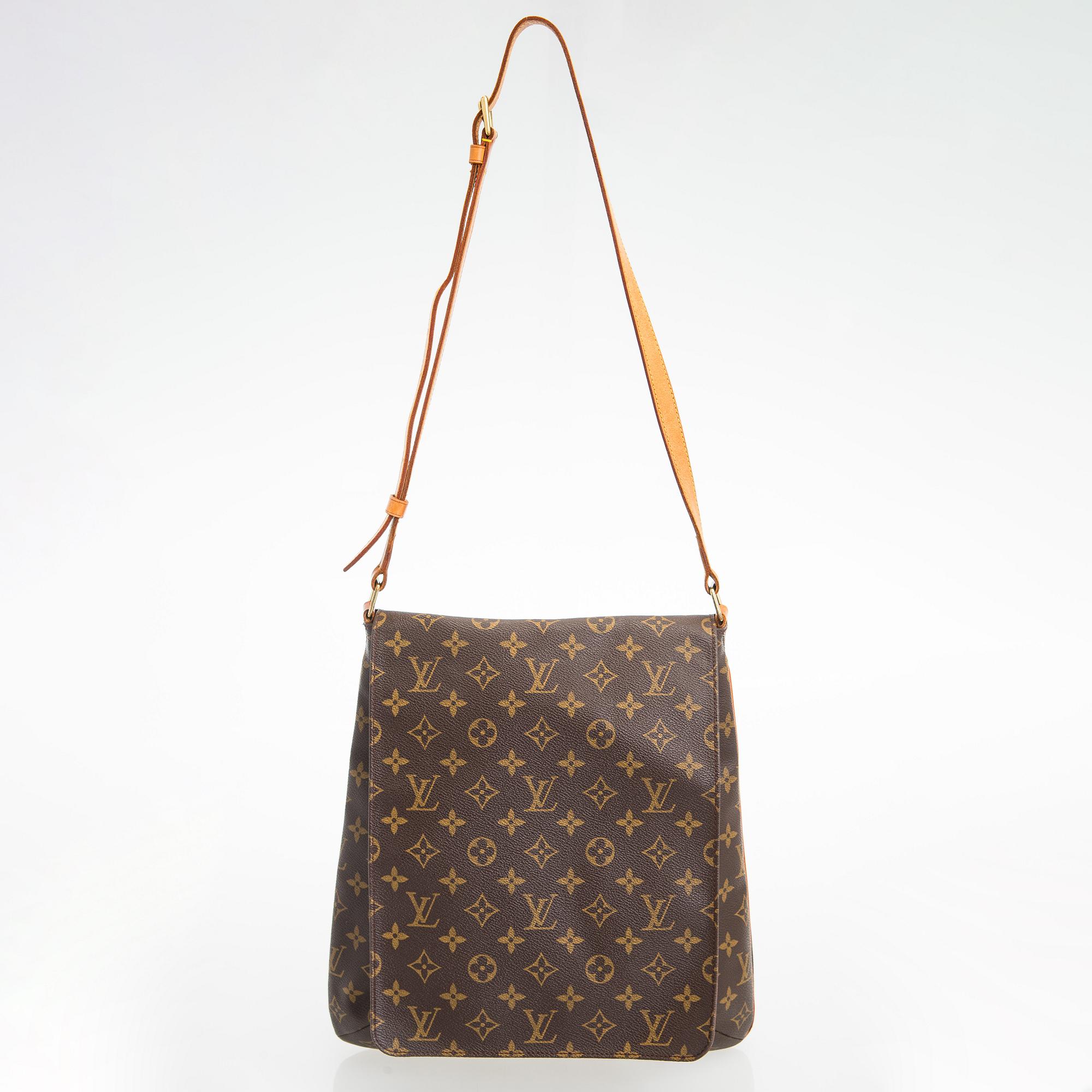 Louis Vuitton, a monogram 'Musette Salsa' Bag.