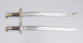HUGGARE, 2 st, modell 1903 för kustartilleriet.