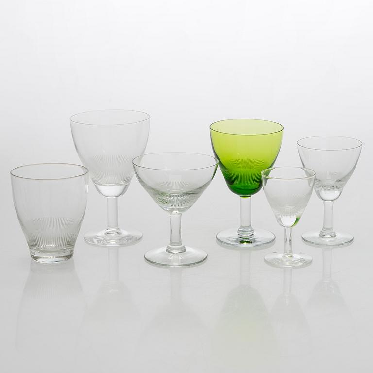 Kaj Franck, glasservis, 70 delar, "Fennia" Nuutajärvi Notsjö. Formgiven 1951.