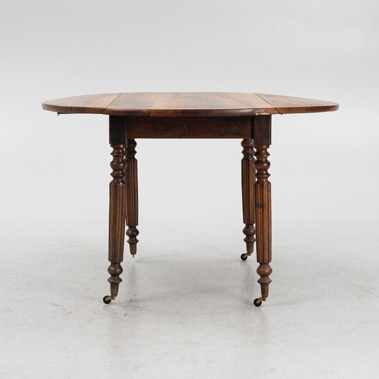 Drop-leaf table, 19th Century.