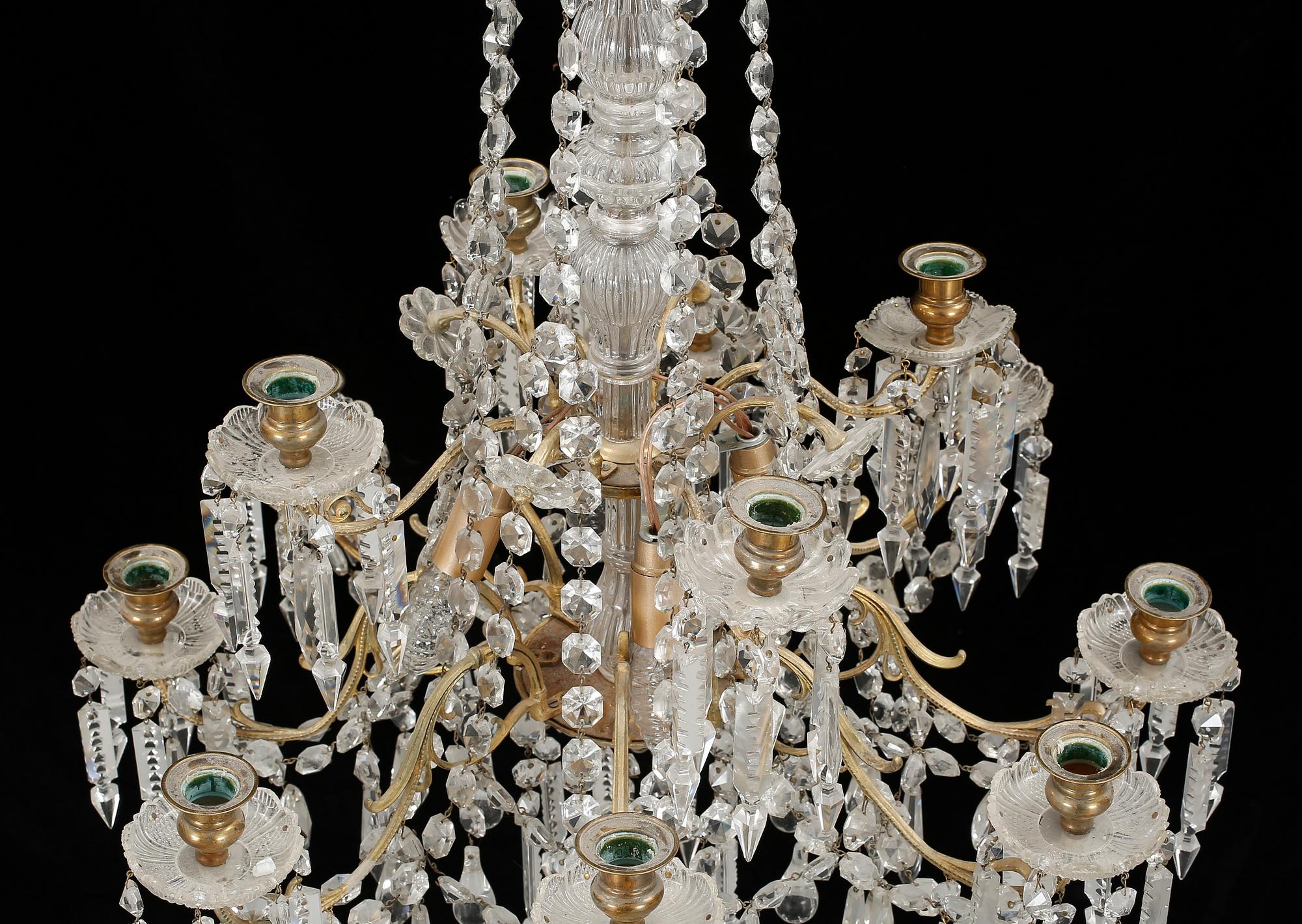 LJUSKRONA, Oscariansk, 1800-talets slut. Höjd 92 cm.