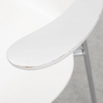 Arne Jacobsen, karmstol, "Sjuan", Fritz Hansen, Danmark, 2002.