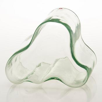 ALVAR AALTO, MALJAKKO, lasia, "Savoy" numeroitu 1574/2002, merkitty Alvar Aalto Iittala. Valmistettu 2002.