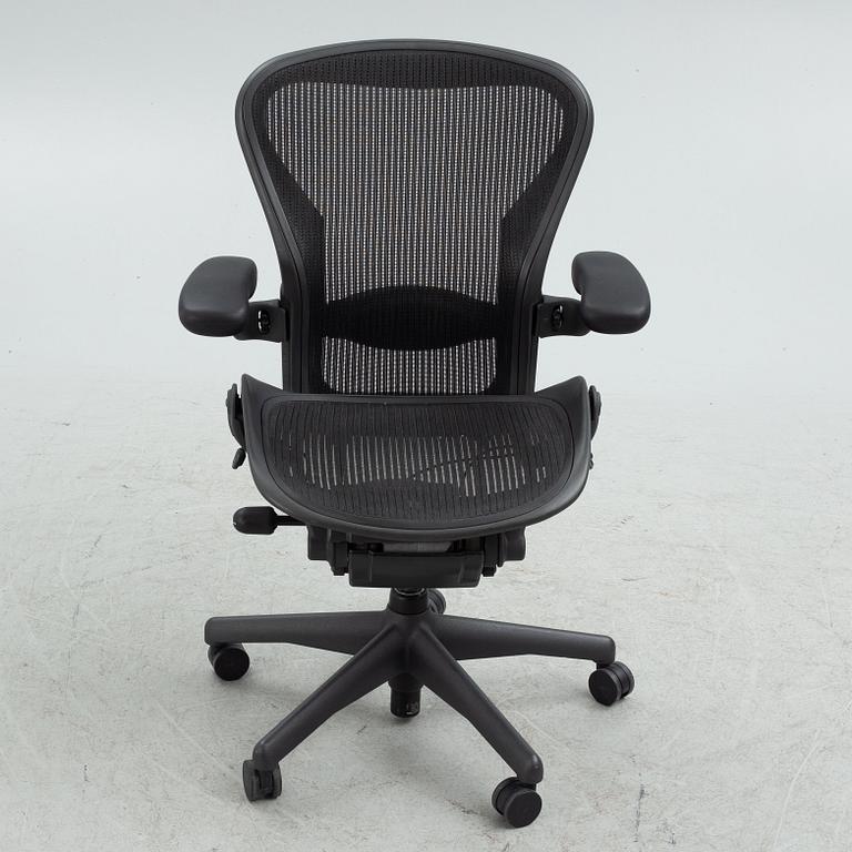 Don Chadwick/Bill Stump, skrivbordsstol, "Aeron", Herman Miller.