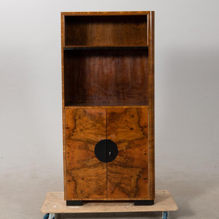 Skåp, Art Deco, 1900-talets första hälft.