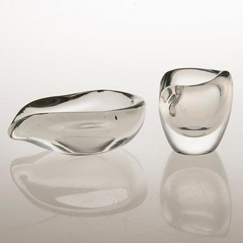 TAPIO WIRKKALA, two art glass objects, the other one signed Tapio Wirkkala Iittala, 1940-1950s.