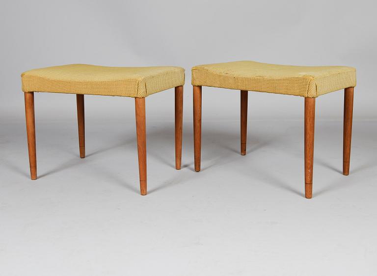 PALLAR, 1 par, Oman jun's Möbelfabrik, Danmark, 1900-talets andra hälft.
