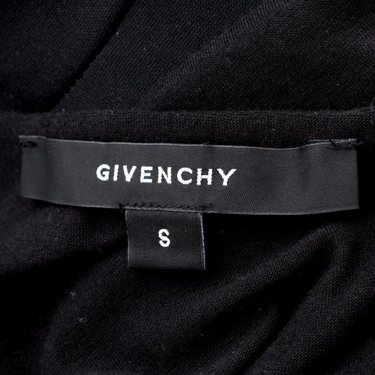 TOPP, Givenchy.