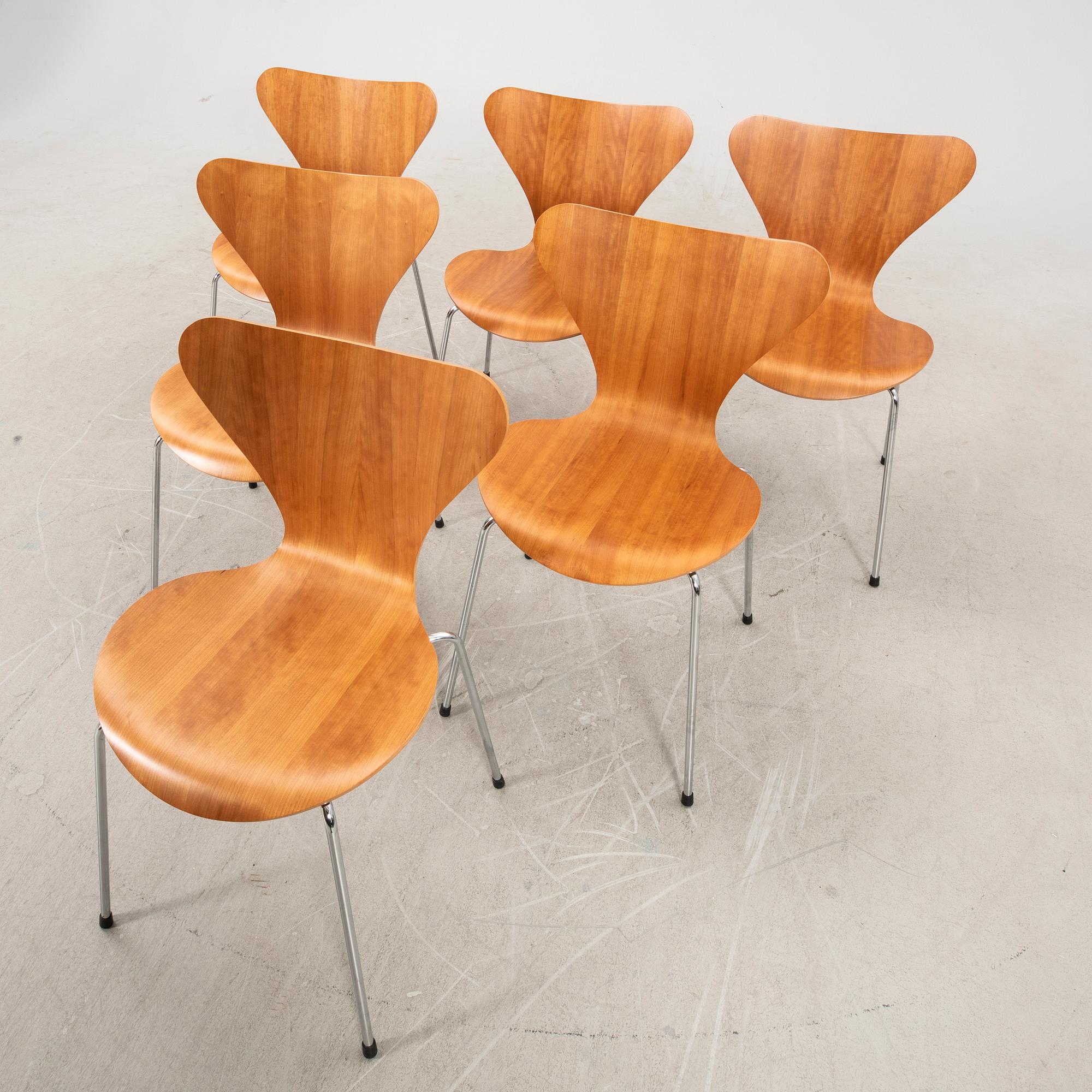 Arne Jacobsen, chairs 6 pcs, "The Swan", Fritz Hansen, Denmark 2020.